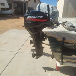 2002 Mercury 9.9hp , 2stroke. Pull Start