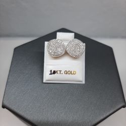 10k Gold Pair Of Diamond Earrings 