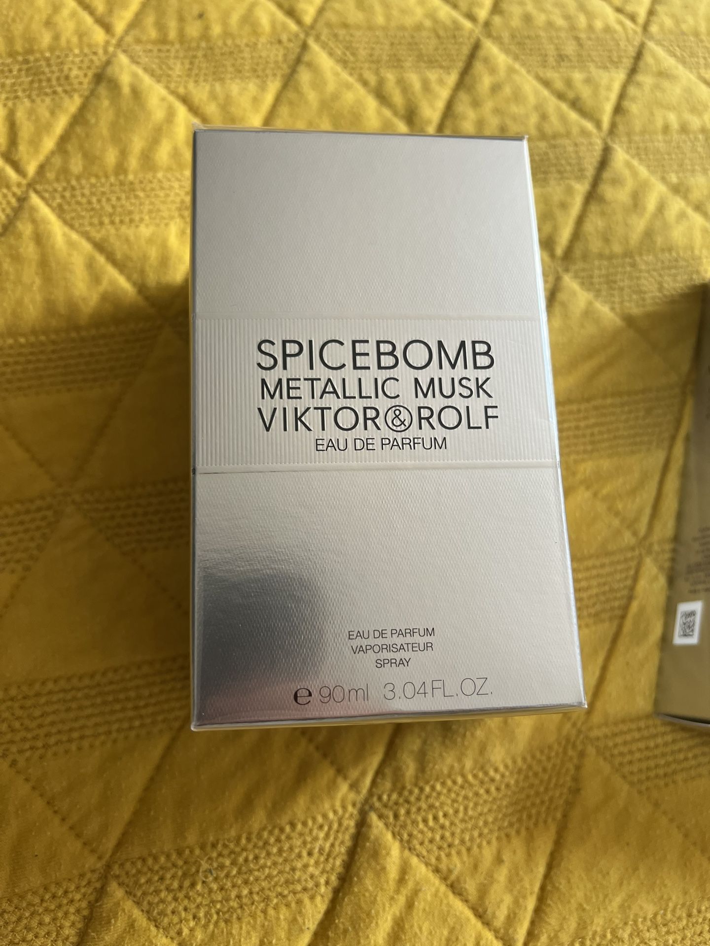 Brand new Victor & Rolf Spicebomb Men’s Fragrance Cologne