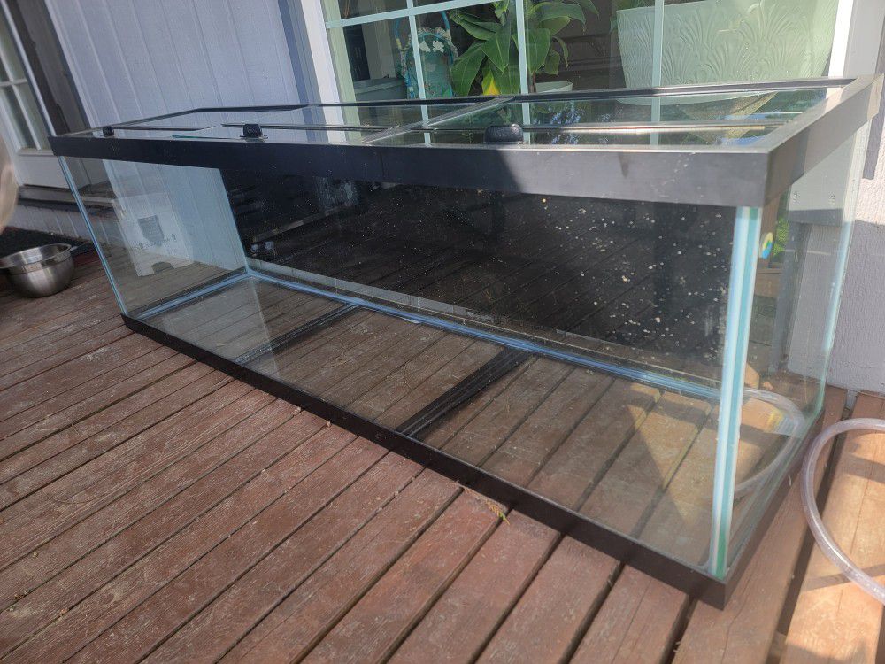 125 Gal Glass Aquarium Plus Much More