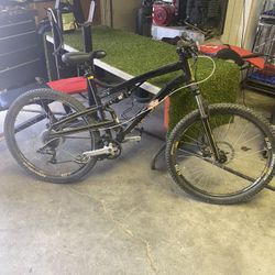 Diamondback ATROZ 2 bike