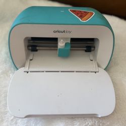 CRICUT JOY MACHINE 
