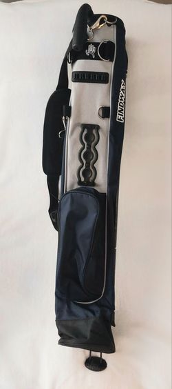 Findway Golf Stand Bag, Small Golf Bag for The Driving Range, Par 3 and Executive Courses, Lightweight Golf Club Carry Bag with Ball Holder and Pocket