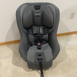 Nuna Rava Car Seat