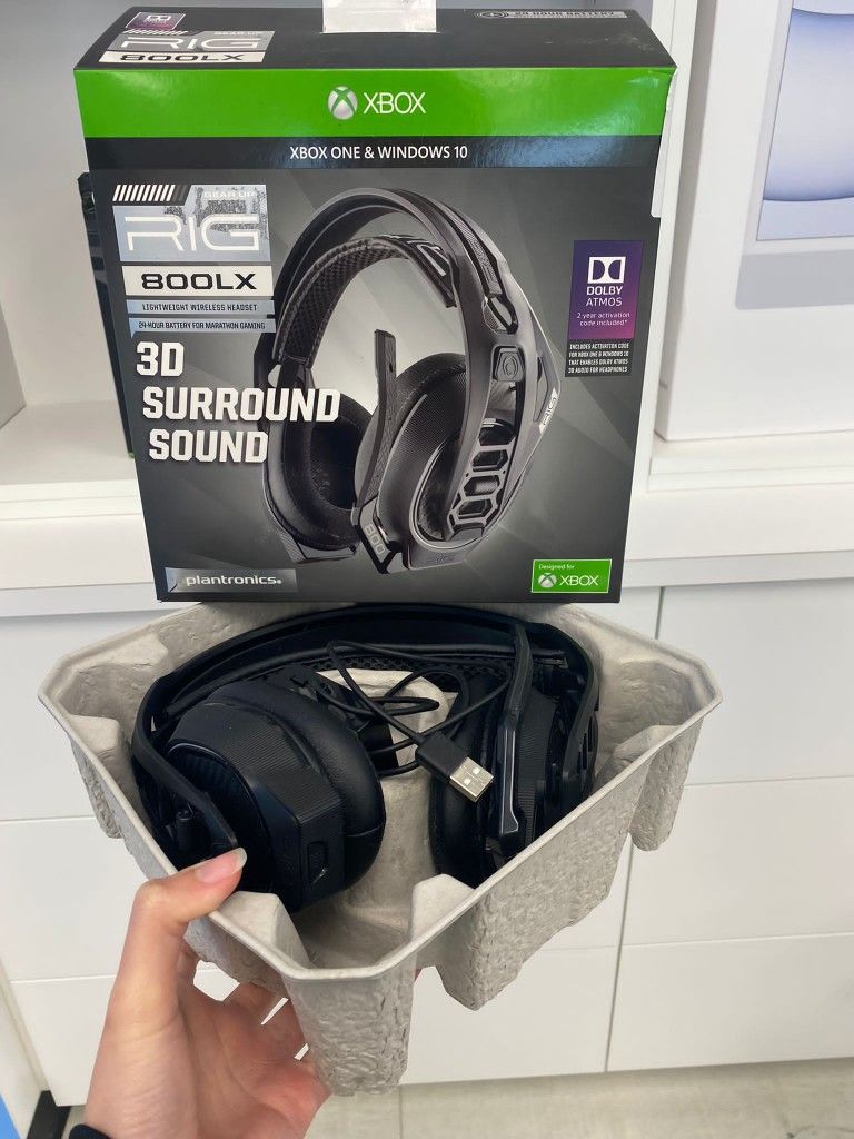 RIG 800LX LIGHTWEIGHT WIRELESS HEADSET - $10 To Take It Home