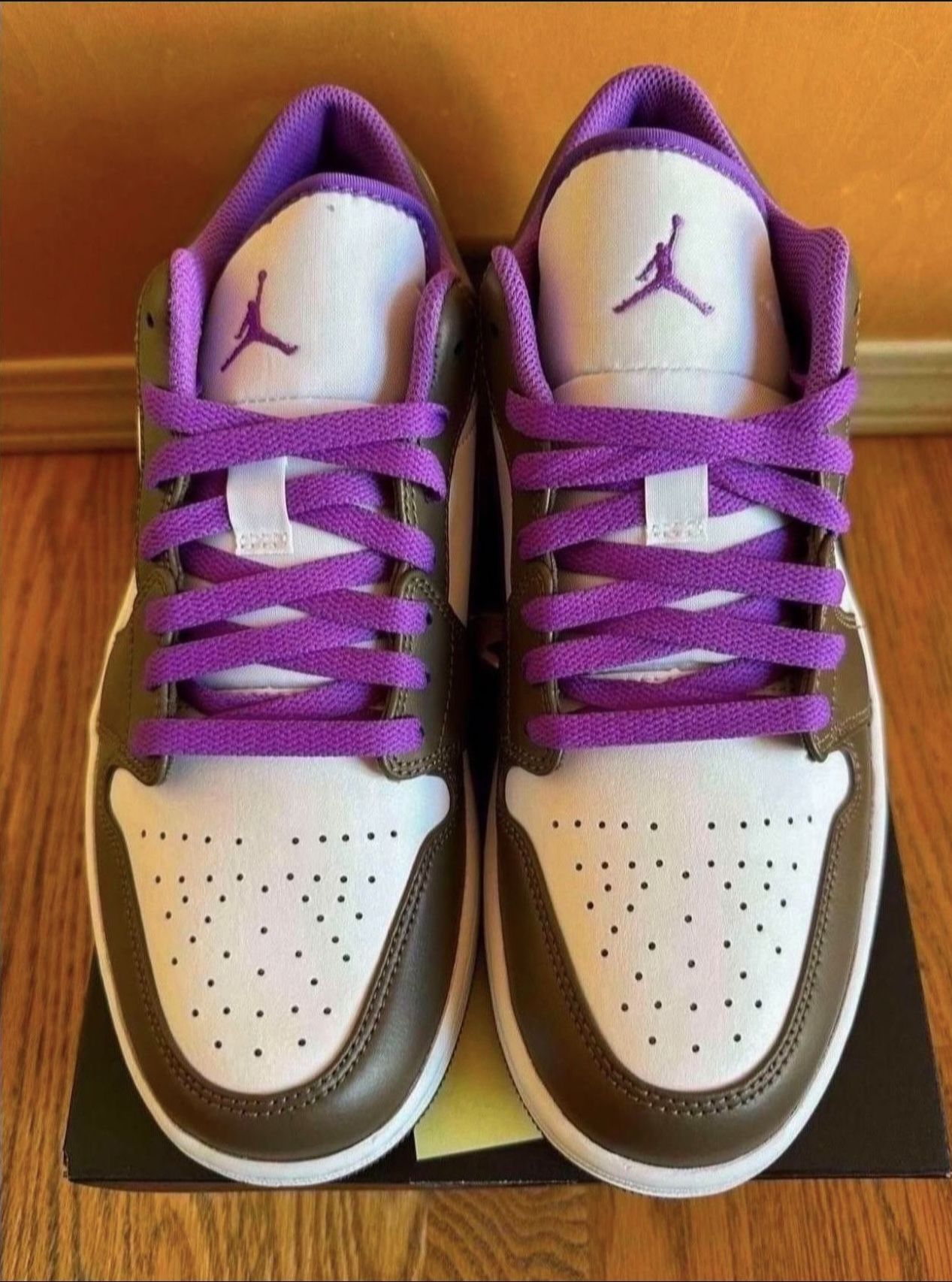 Nike Air Jordan Low Purple Mocha Brown 553558 215 Men's Size 10