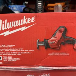 Milwaukee M18 18V Lithium-Ion Cordless HACKZALL Reciprocating Saw (Tool-Only)