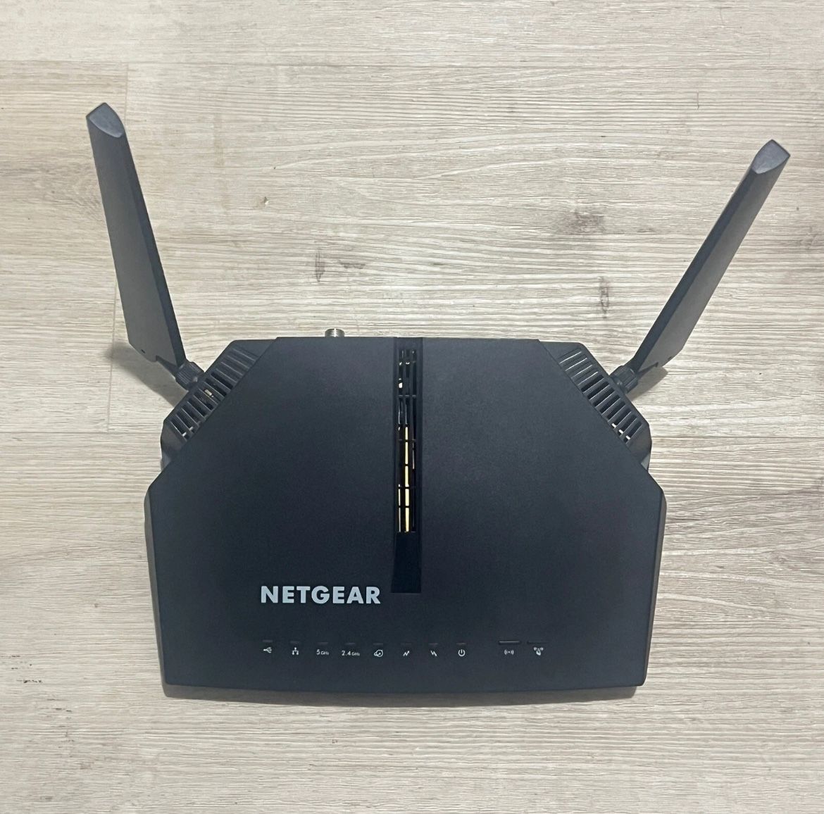 EUC NETGEAR AC1200 Cable Modem WiFi Combo Router C6220 DOCSIS 3.0 w/ Cord Tested