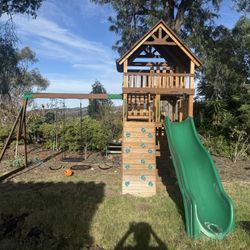 Backyard Discovery Highlander Swing Set