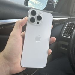 iPhone 16 Pro Max 1TB Unlocked 