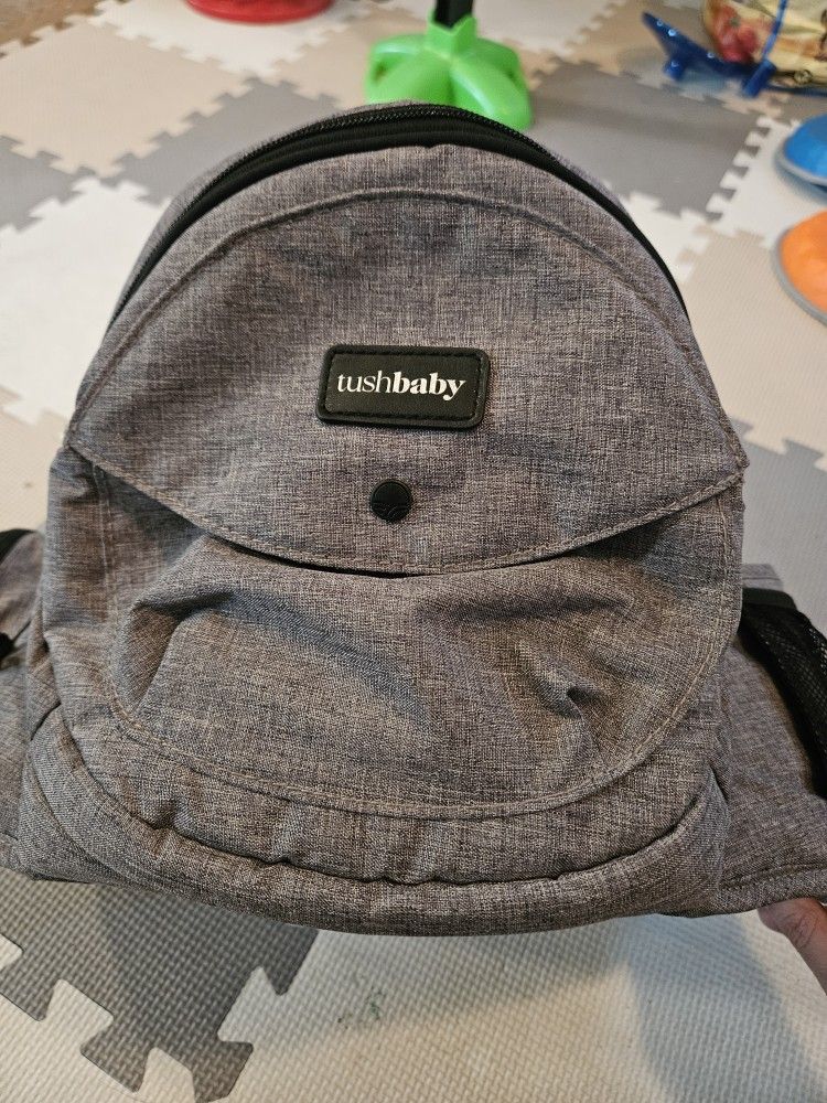 Tushbaby Ergonomic HIp Seat Carrier