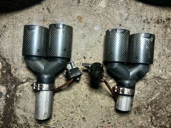 Universal carbon fiber exhaust tips