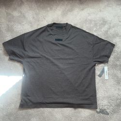 Essential’s Short Sleeve T-shirt 