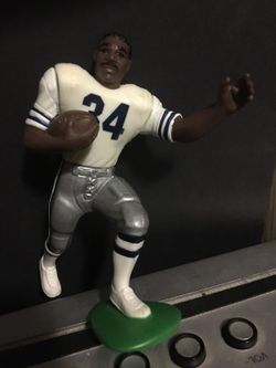 Starting Lineup Dallas Cowboys Hershel Walker action figure