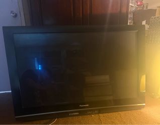 Panasonic plasma 50”