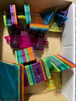 Magnetic tiles