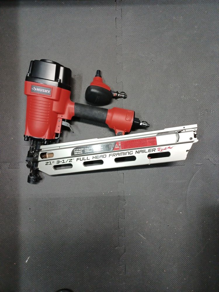 Husky 3.5in Frame Nailer, Palm Nailer And A Bonus Palm Nailer Free