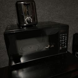Small Microwave 