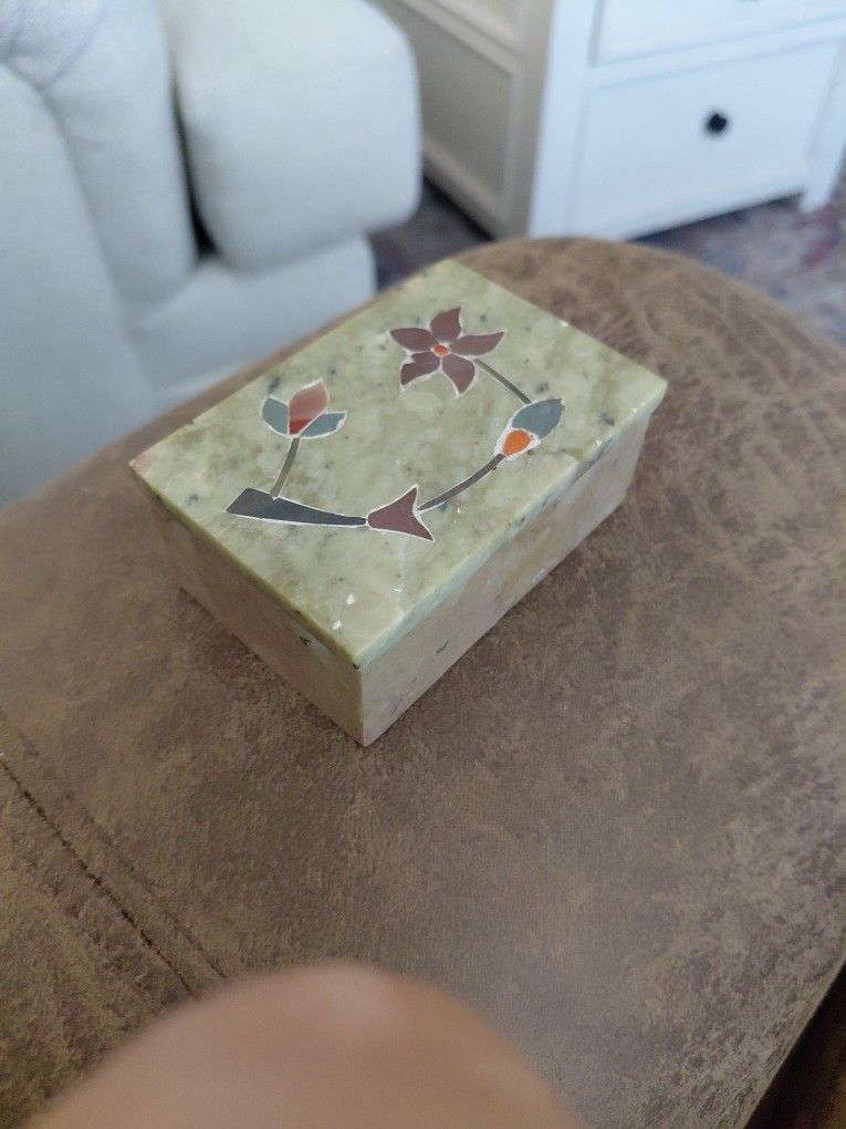 Marble Foral Inlaid Trinket Box