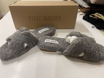 Steve Madden Slip On Sandals 