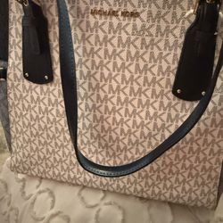 Michael Kors bag