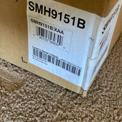 Samsung Microwave NIB Black 