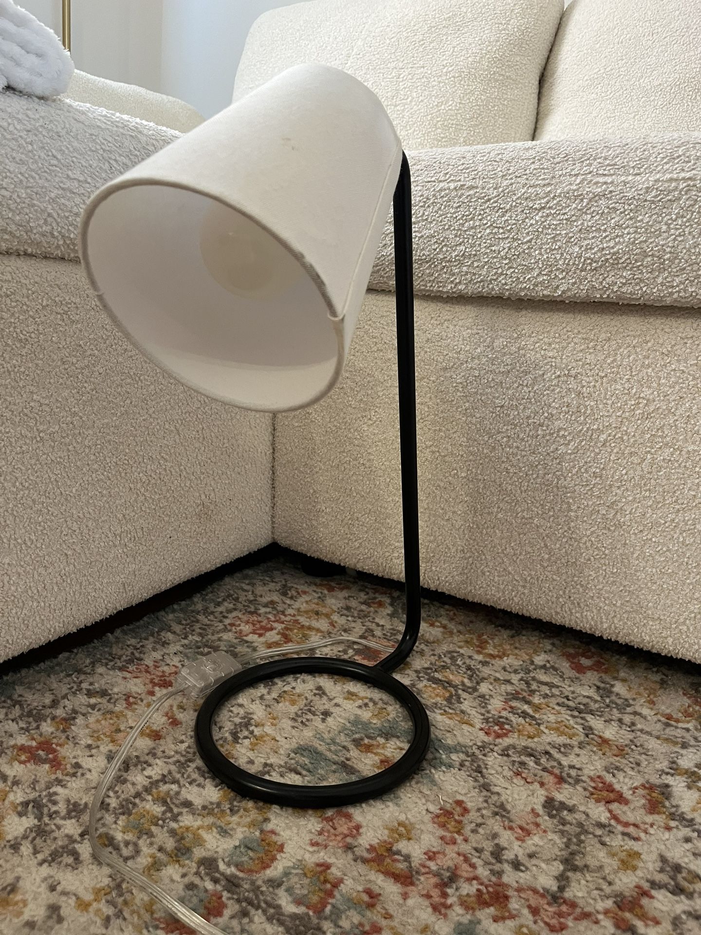 Desk lamp