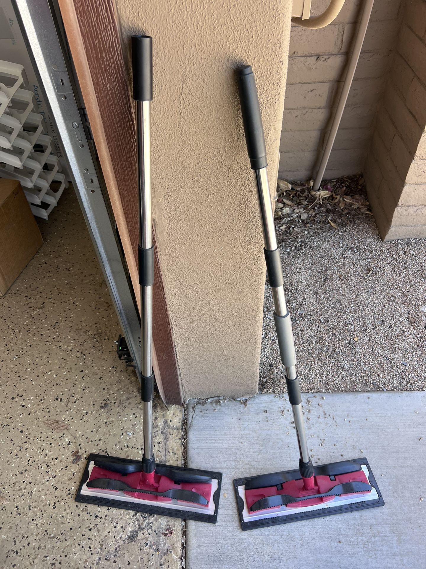 2x Microfiber Floor Mop - MEXERRIS Dry Dust Mop with 4X Washable Reusable Pads & Adjustable Handle