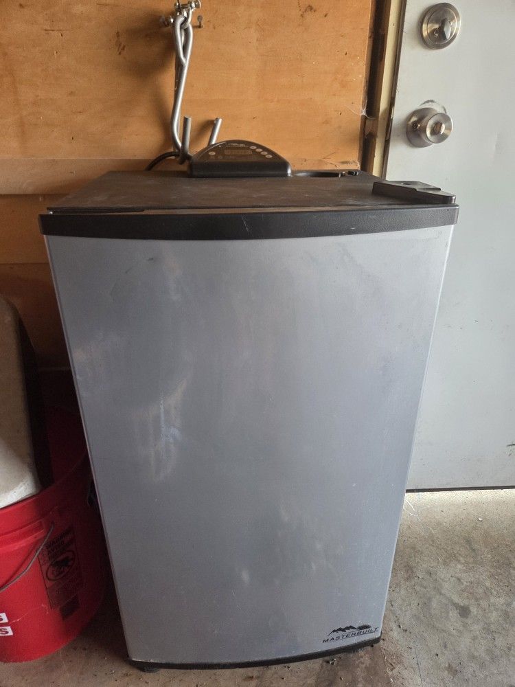 Electric Smoker