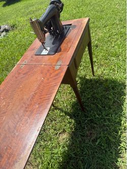 Vintage Singer Sewing Machine
