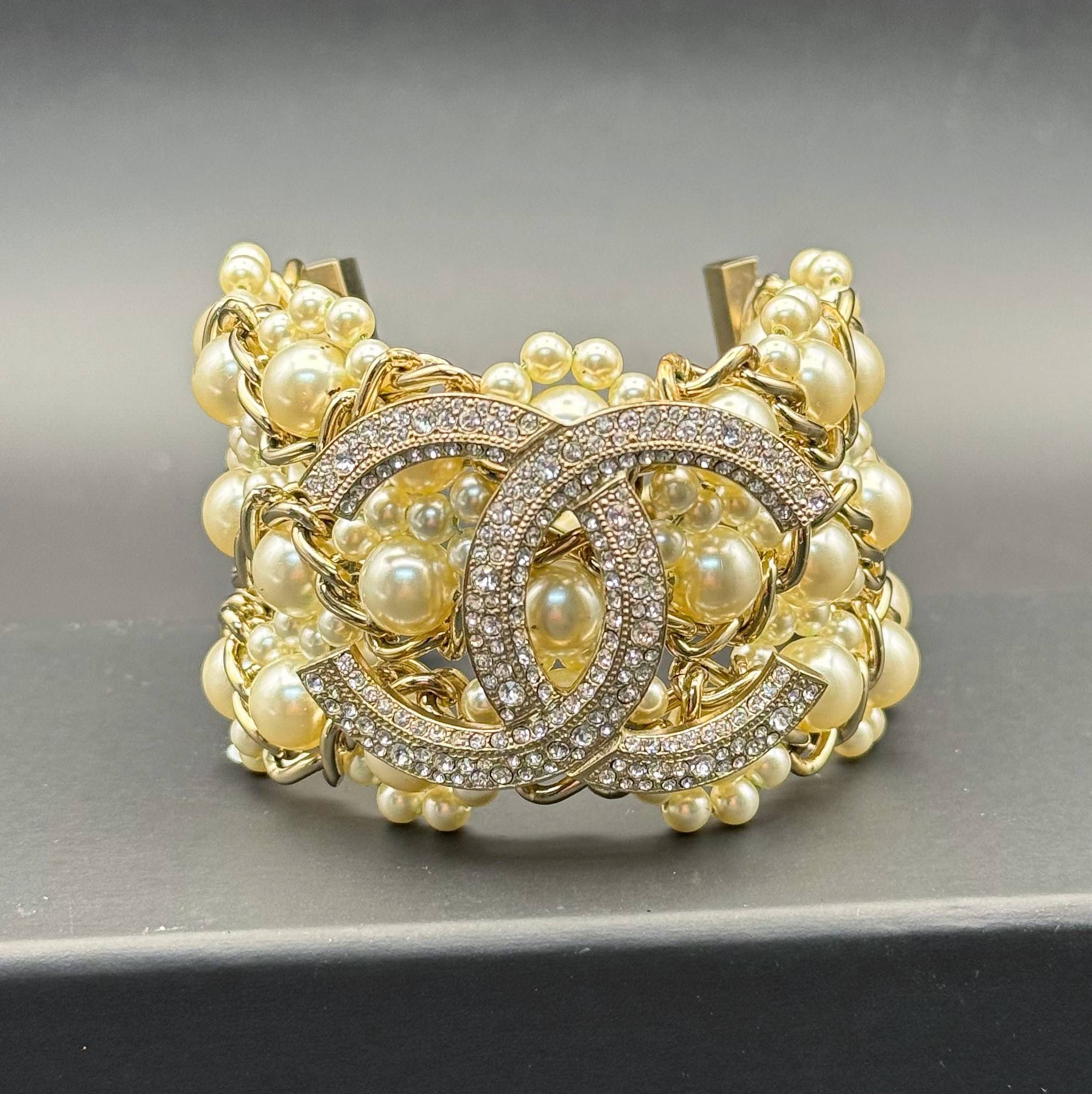 Authentic Chanel Large Golden Pearl & Strass Bracelet box & tag