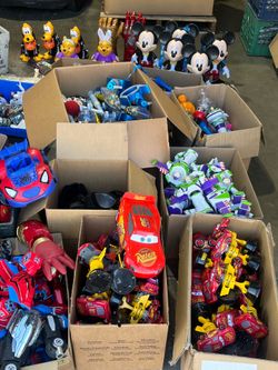 CLEARANCE!  Disney Parks Toys Bulk Lot – Mickey, Cars, Buzz Lightyear, Spider-Man, Star War