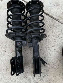 2020 ford fusion lh & right front struts