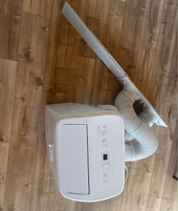 Portable AC nearly new Hisense