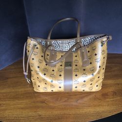 MCM Liz  Med Reversible Bag 