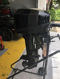 Mercury 9.9 2 stroke outboard motor