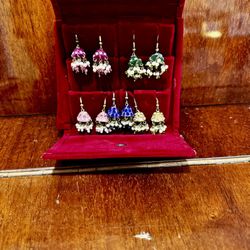 5 Pairs of Jhumkas in One Elegant Box – Ready to Wear or Gift!