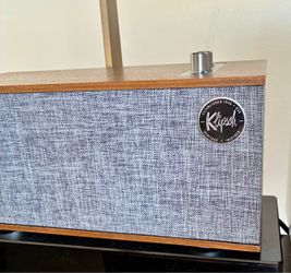 Beautiful Klipsch Heritage Tabletop Speaker – Clean, Powerful Sound