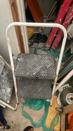 Step ladder