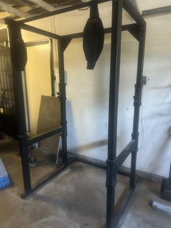 Squat Cage