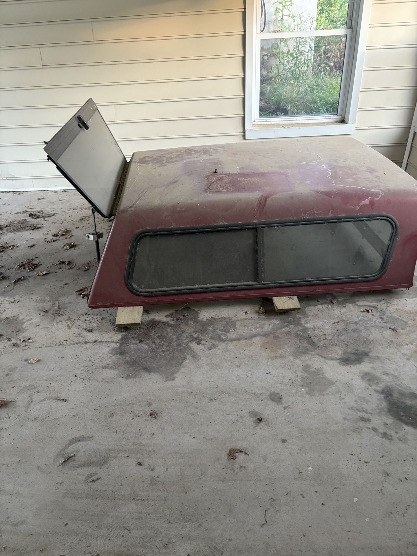 Ranger Pickup Campers hell