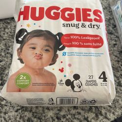 Huggies Size 4 27 Diapers 