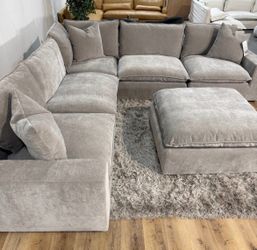 Brand New Aiden & Ivy Sereen 6-Piece Modular Sectional – Taupe