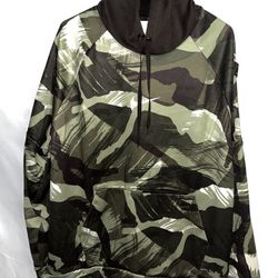 Nike Men’s Camo Therma-Fit Hoodie In Olive Green And Black 