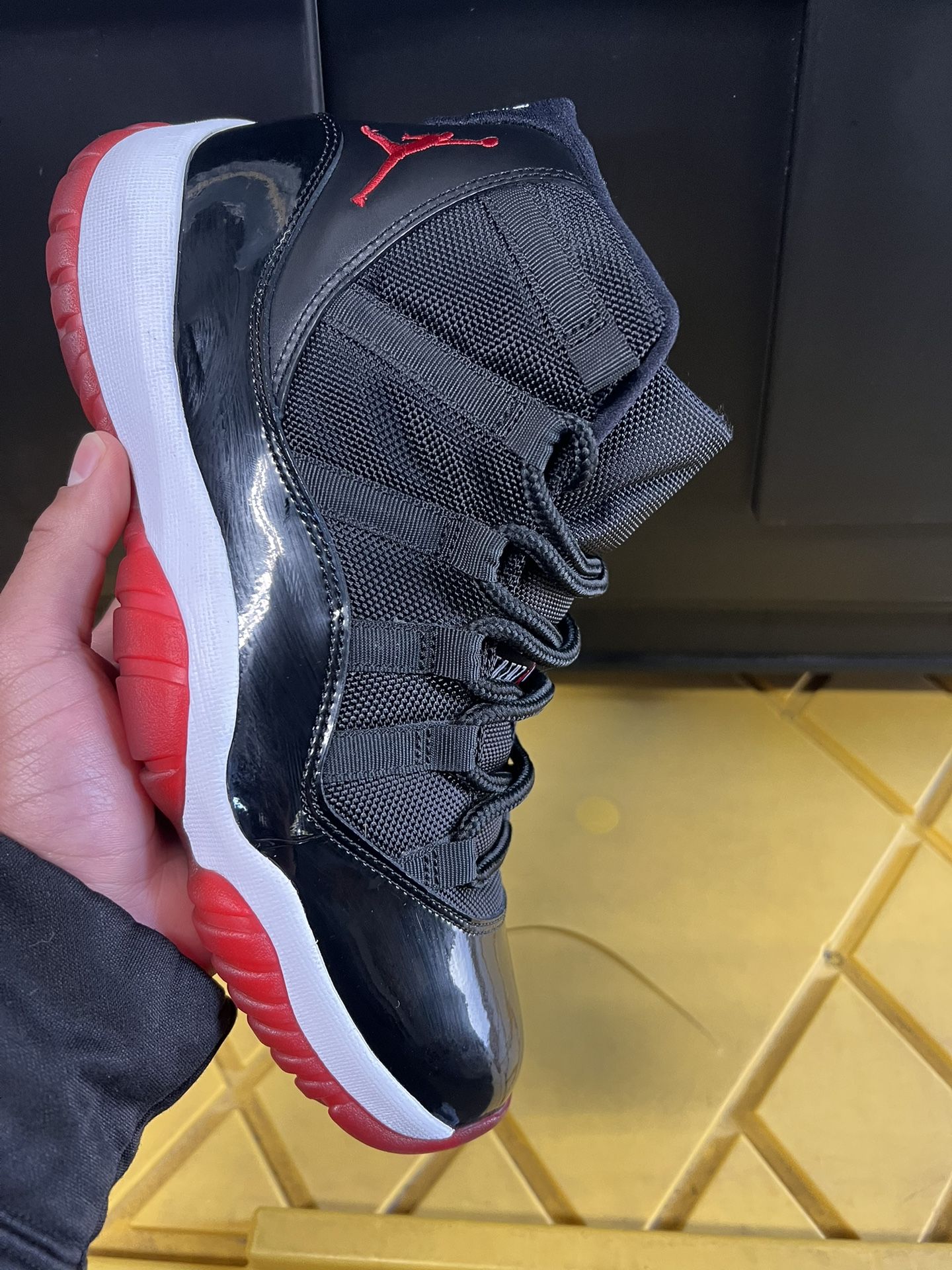 Jordan 11 Bred
