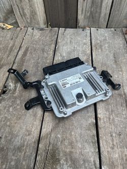 2016 HYUNDAI VELOSTER Engine Control Module 39135-2BFK0