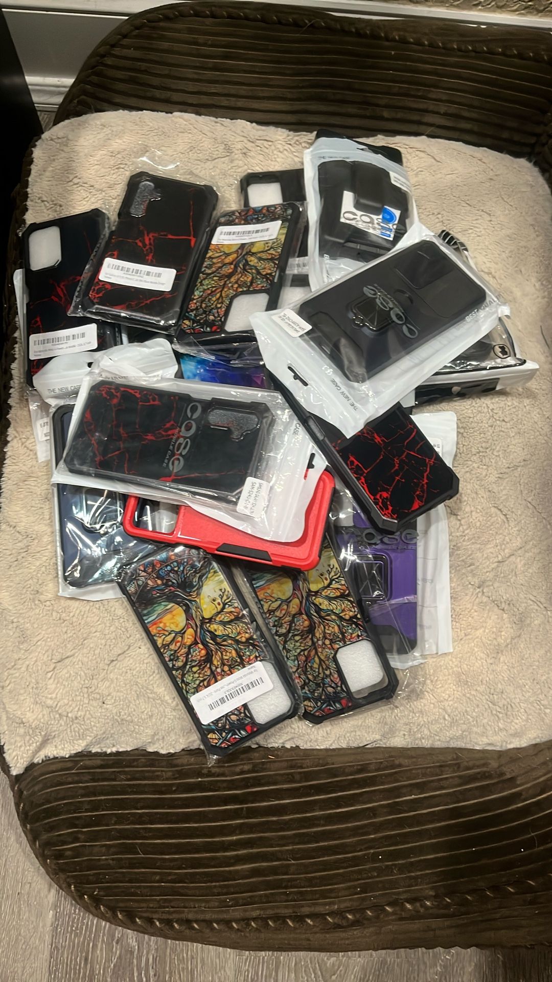 22 Different Model Different Brand Phone Cases Iphone, Samsung Galaxy And Motorola