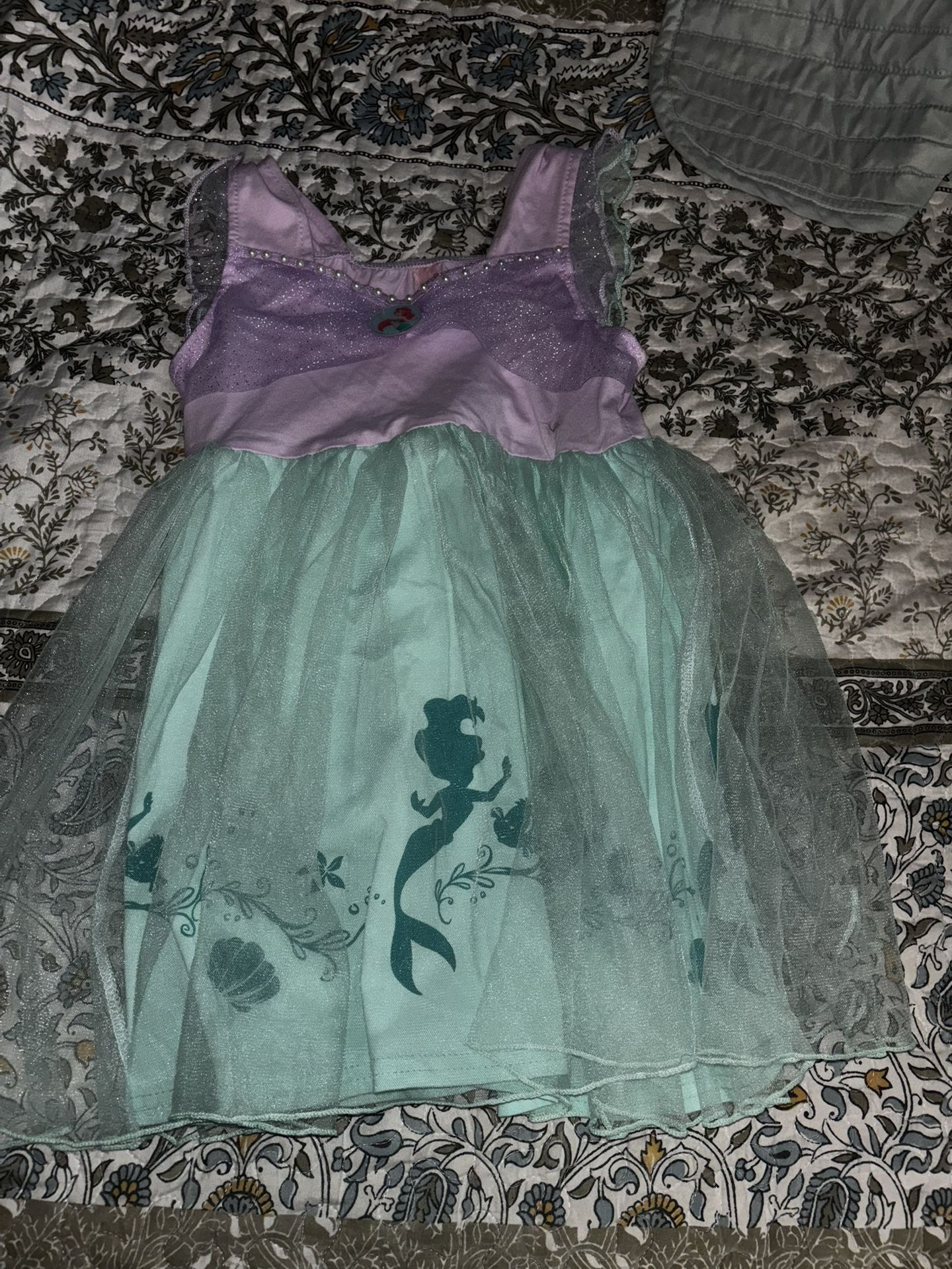 Girls Costumes