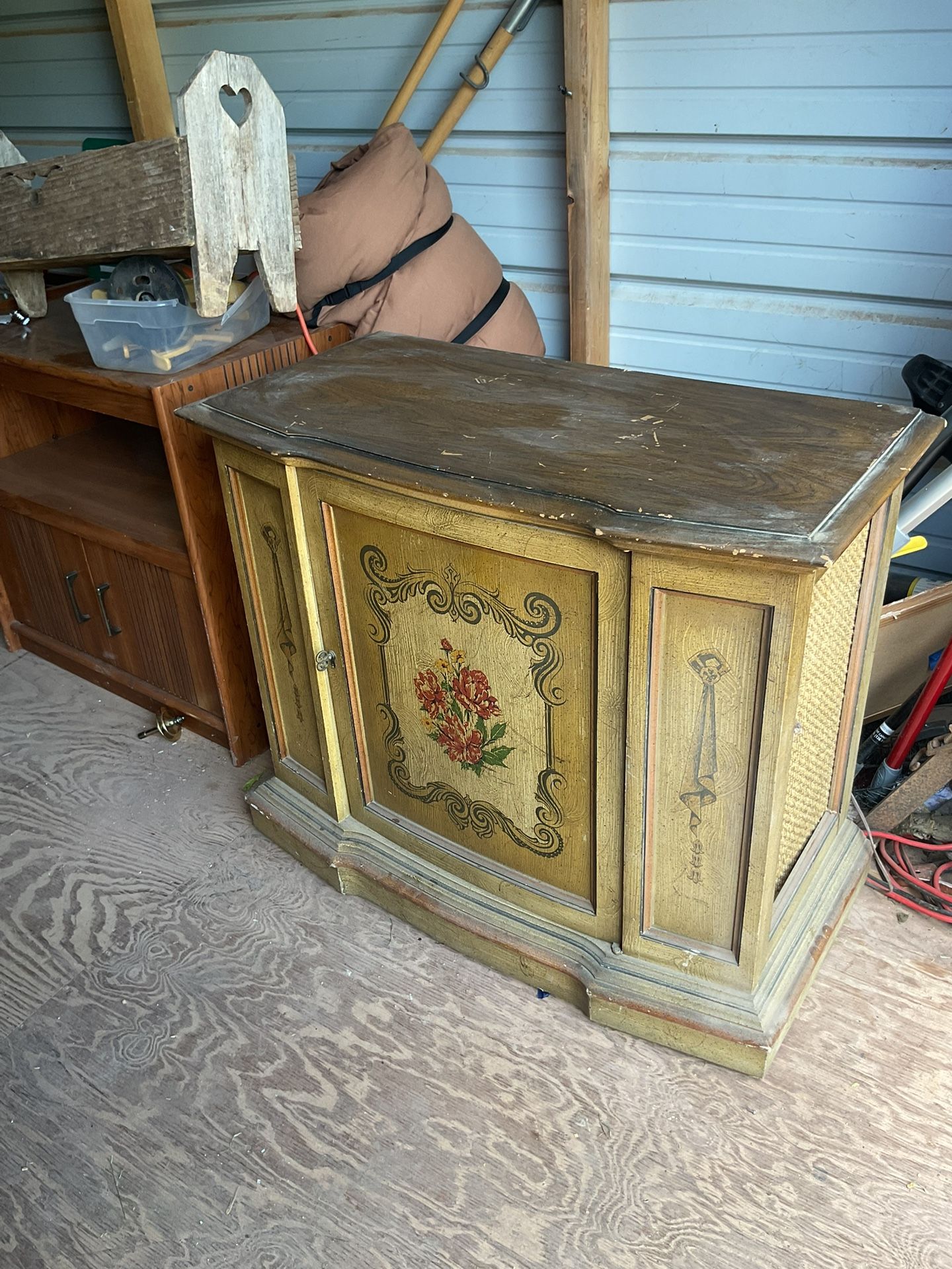 It’s 28 inches tall 33 inches wide and 17 inches deep