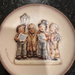 VTG 1989 Hummel Goebel Harmony in Four Parts Miniature Plate. Germany 4”